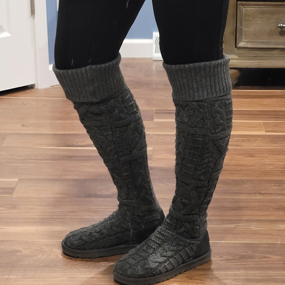 Knee High Knit Uggs